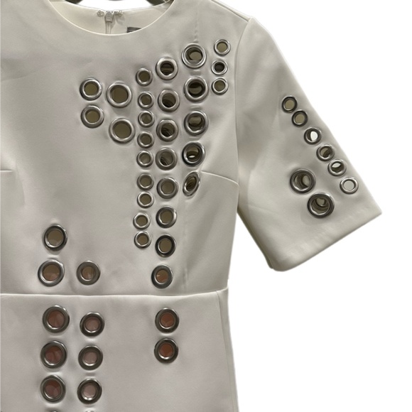 ASOS London - Picture 2 of 4